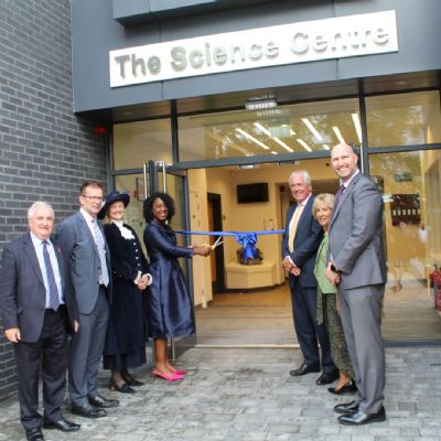 RibbonCuttingCollegeScienceCentreLarge)